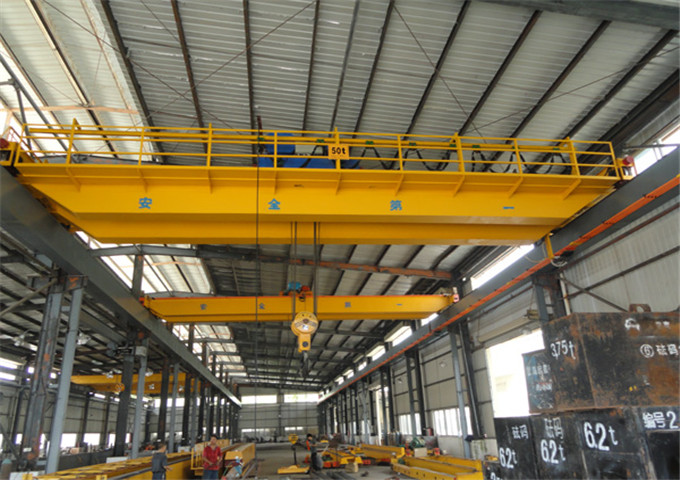 The quality of the double girder bridge crane is high