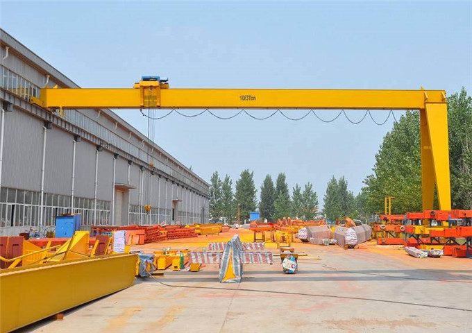 How to choose semi-gantry crane